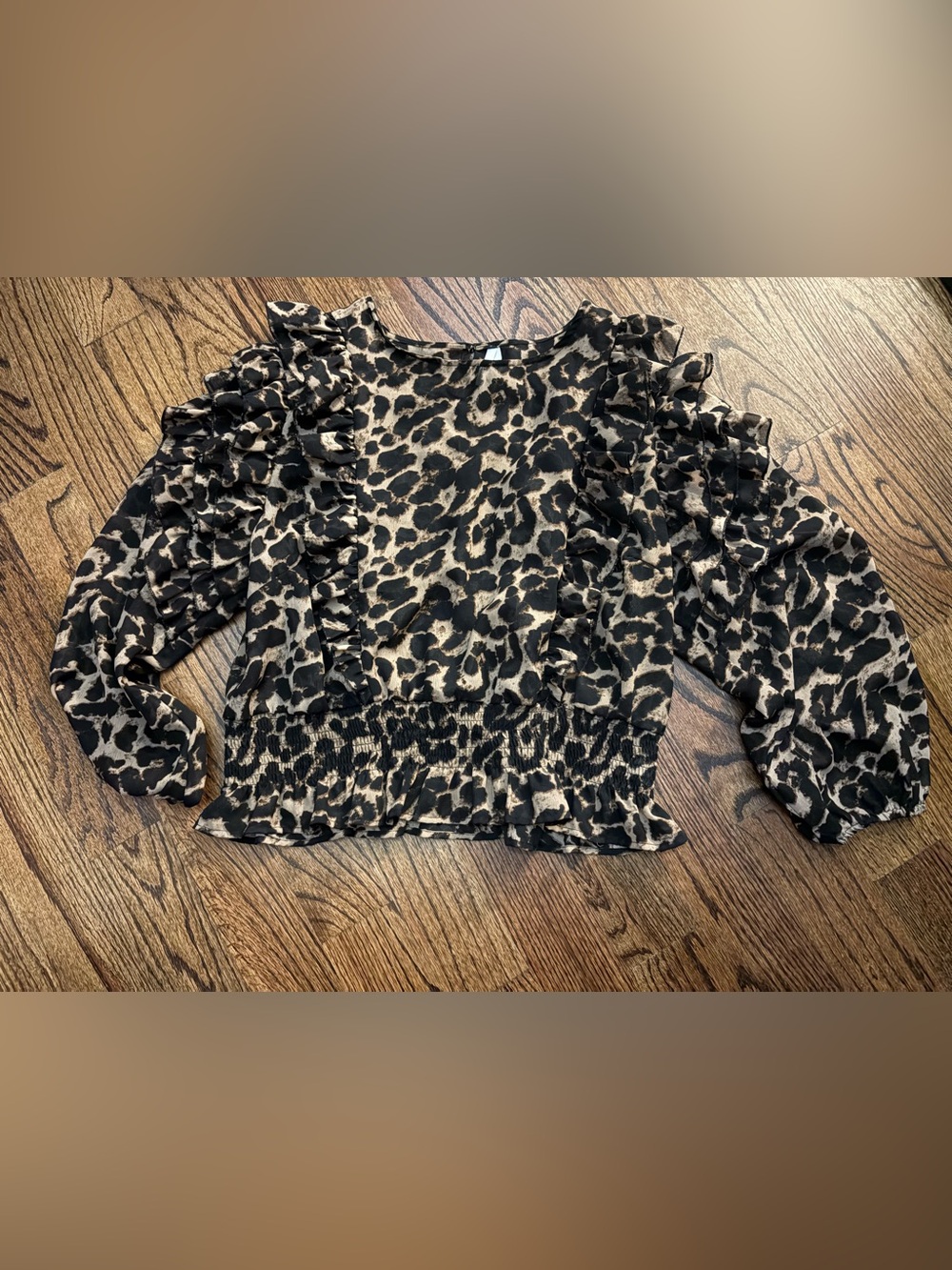 Truth Leopard Print Ruffle-Sleeve Blouse - Black & Tan